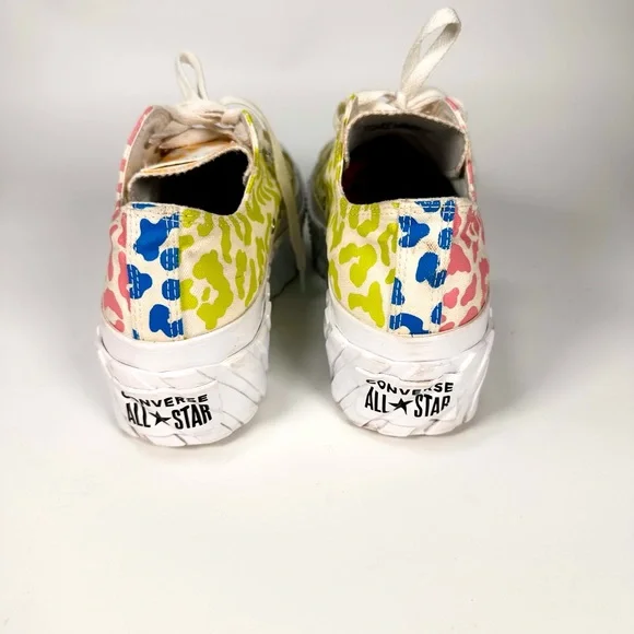 Converse Chuck Taylor Wild
All Star 2X Lift Platform Sneakers - Picture 3 of 9